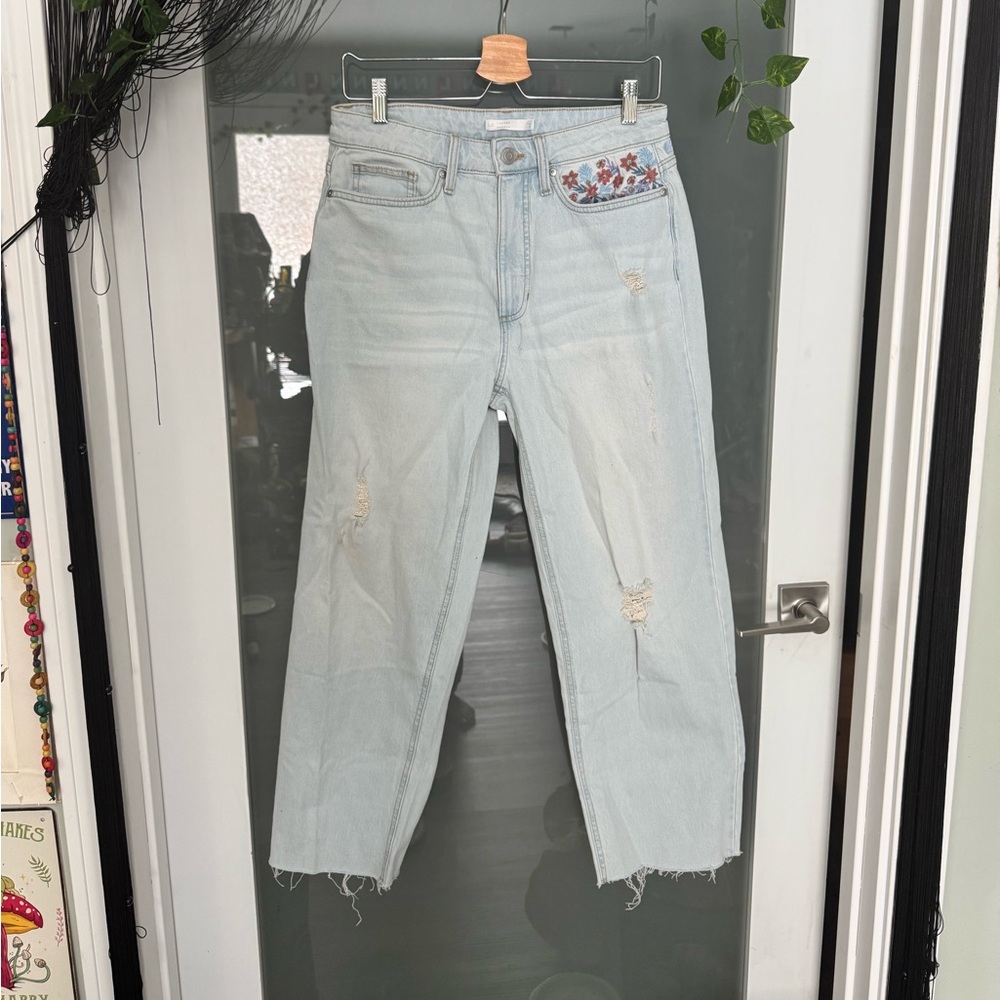 LAUREN CONRAD jeans embroidered trendy crop jeans
